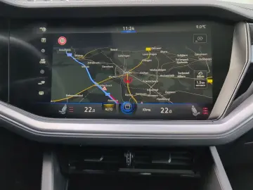 Touareg 3.0 V6 eHybrid 4M AHK PANO 21  HuD 49 Gr