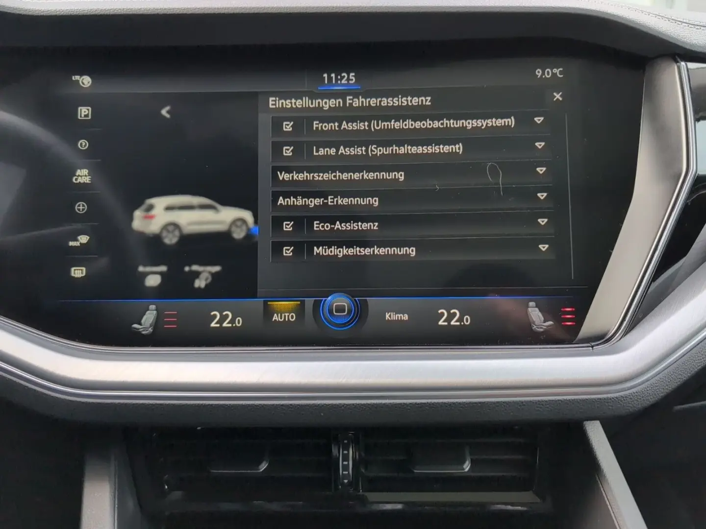 Touareg 3.0 V6 eHybrid 4M AHK PANO 21  HuD 49 Gr