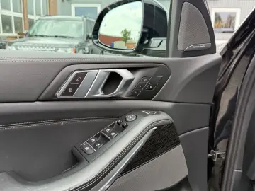 X5 30 d xDrive M Sport Panorama Head Leaser ACC