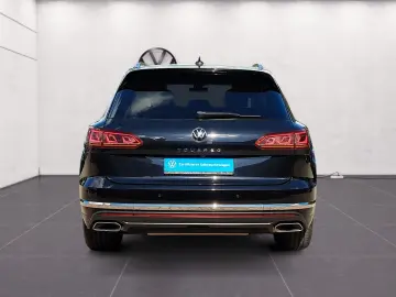 Touareg Elegance V6 3.0 TDI tiptr. 4Motion PANO