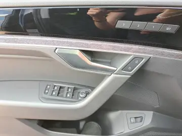 Touareg Elegance V6 3.0 TDI tiptr. 4Motion PANO