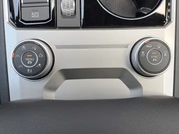 Touareg Elegance V6 3.0 TDI tiptr. 4Motion PANO