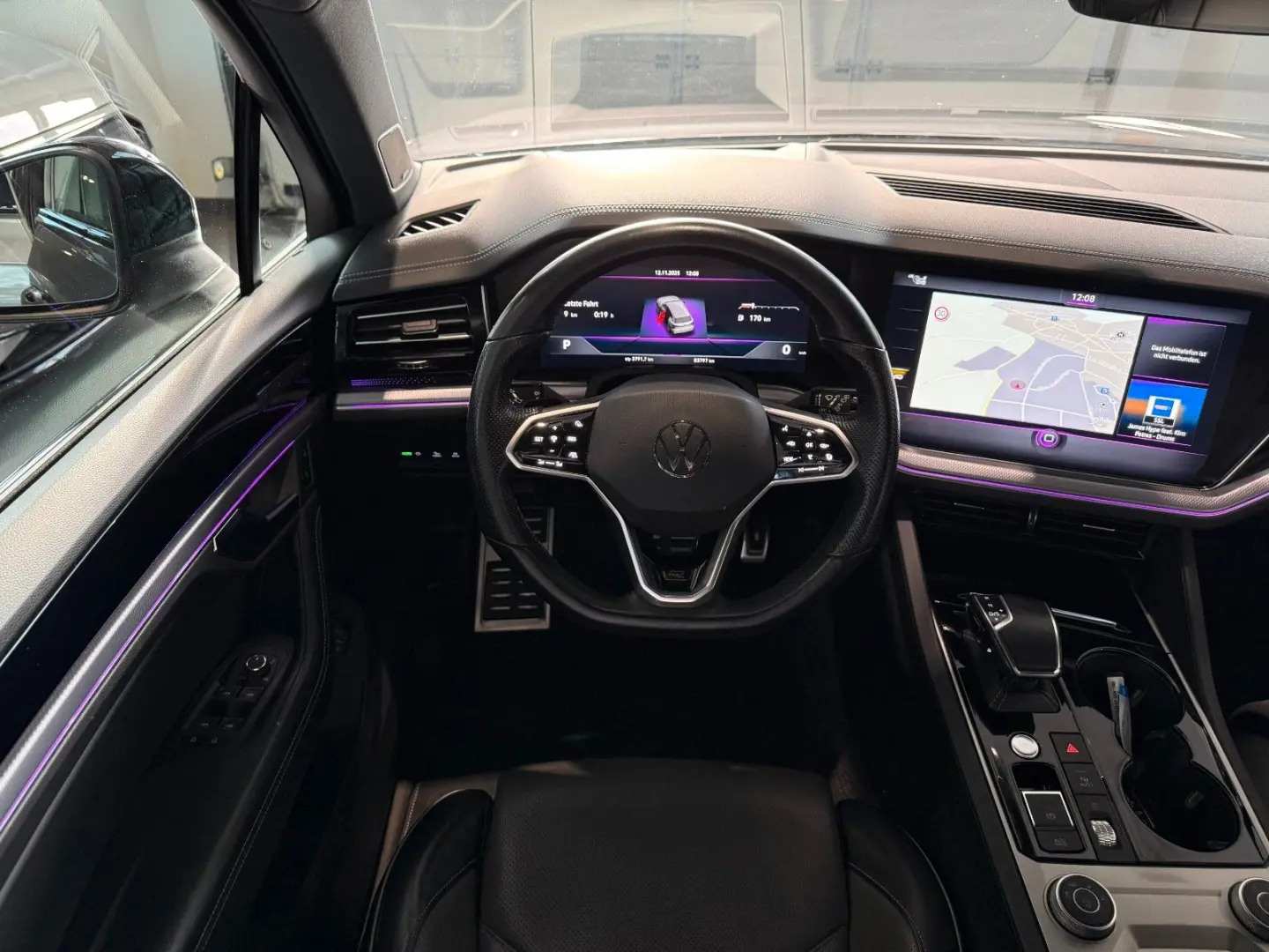 Touareg R-Line 4M MATRIX 360  DYN PANO STHZ AHK