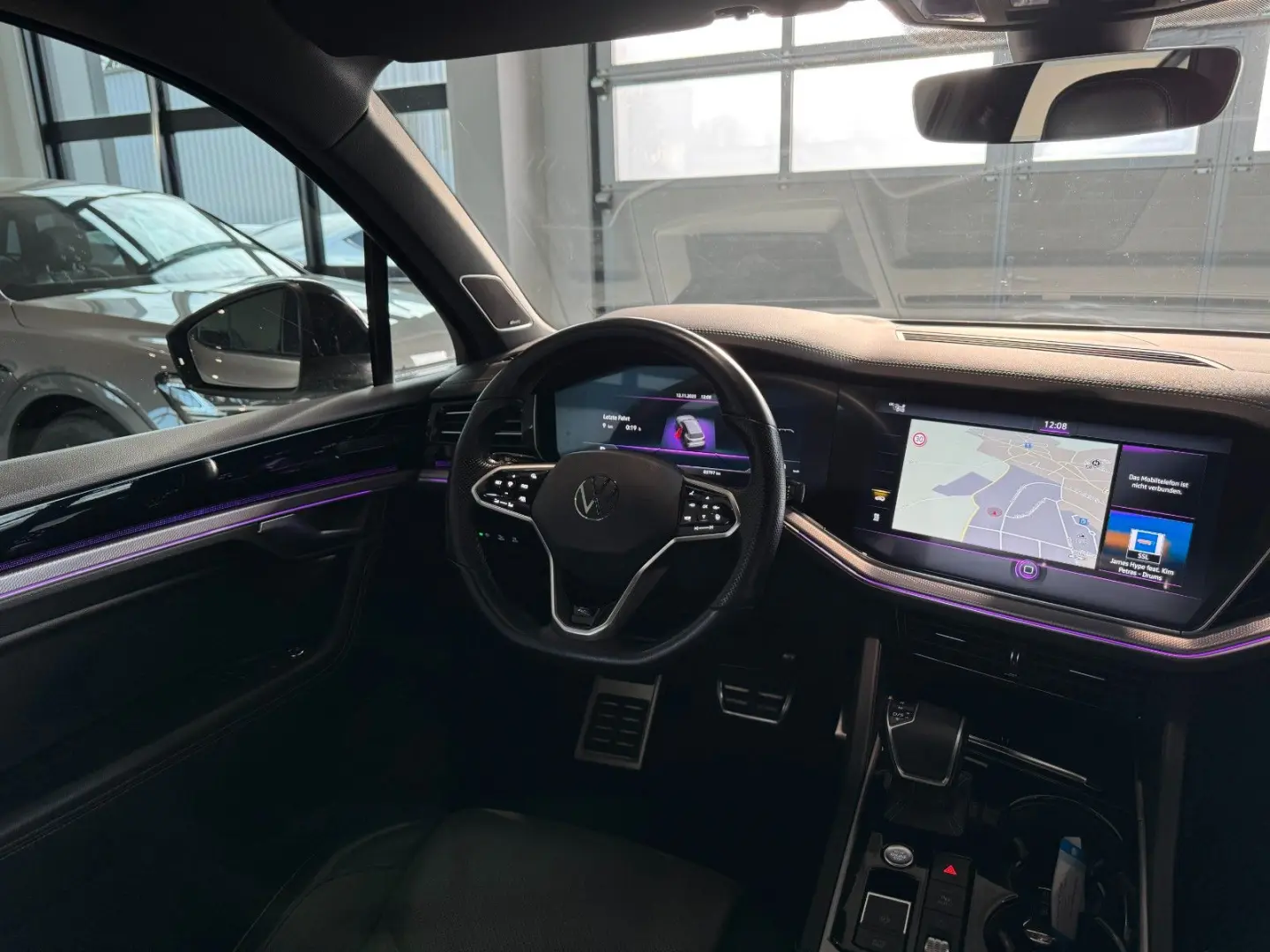 Touareg R-Line 4M MATRIX 360  DYN PANO STHZ AHK