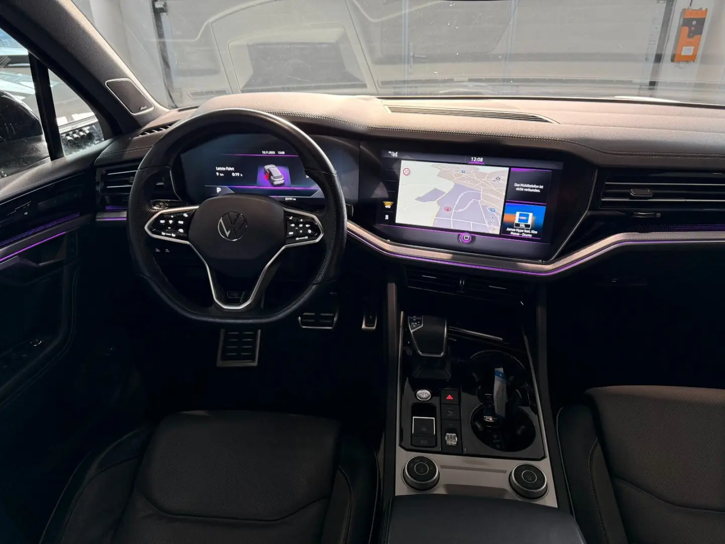 Touareg R-Line 4M MATRIX 360  DYN PANO STHZ AHK