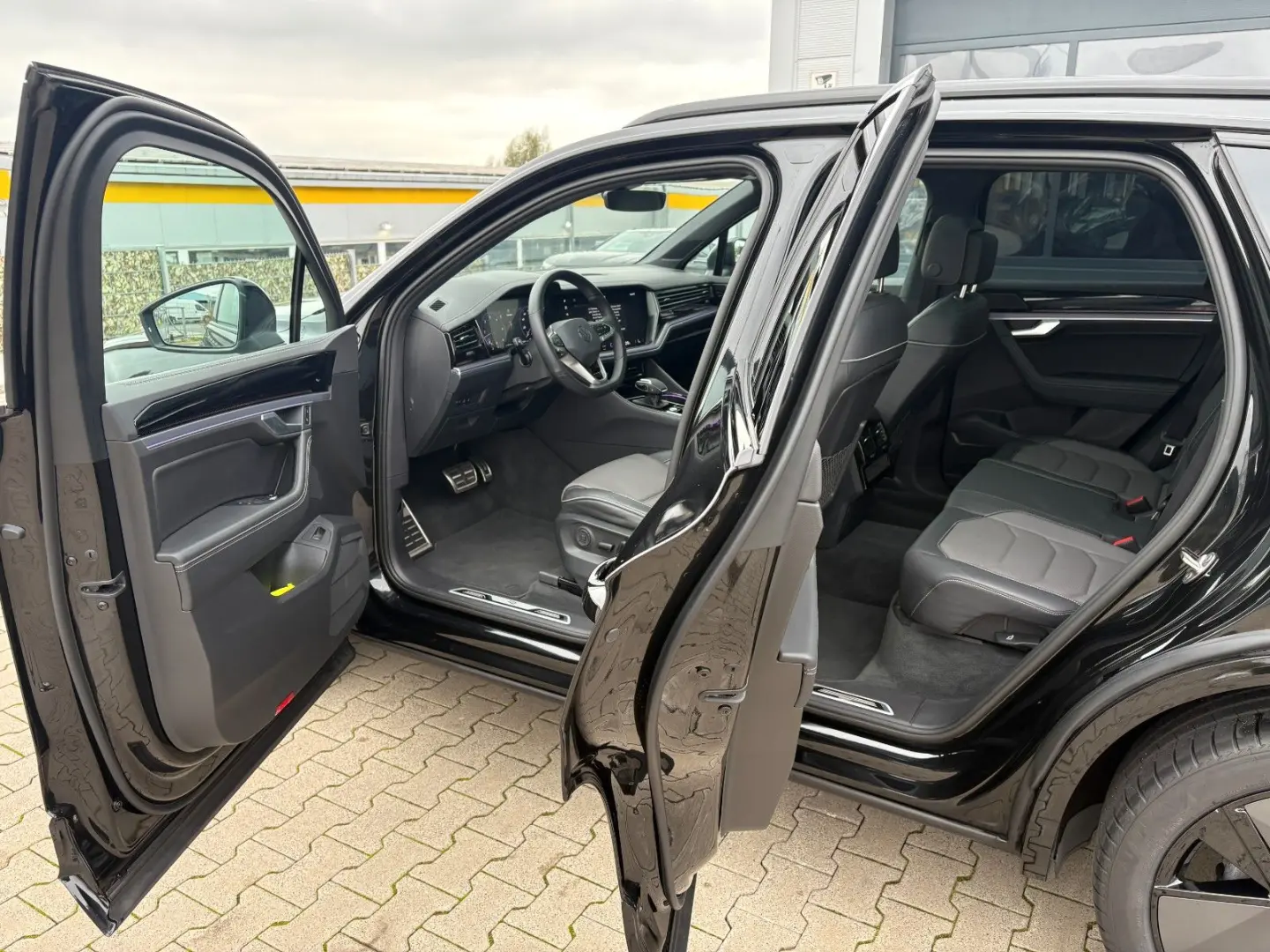 Touareg 3.0 TDI 4Motion R-Line Pano