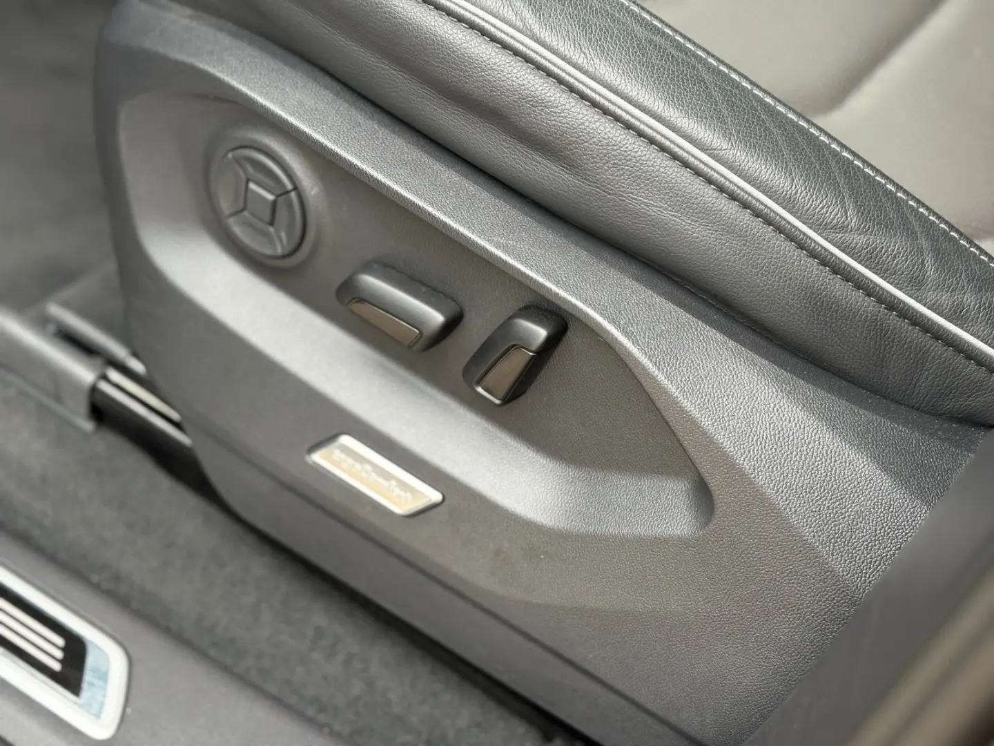 Touareg 3.0 TDI 4Motion R-Line Pano