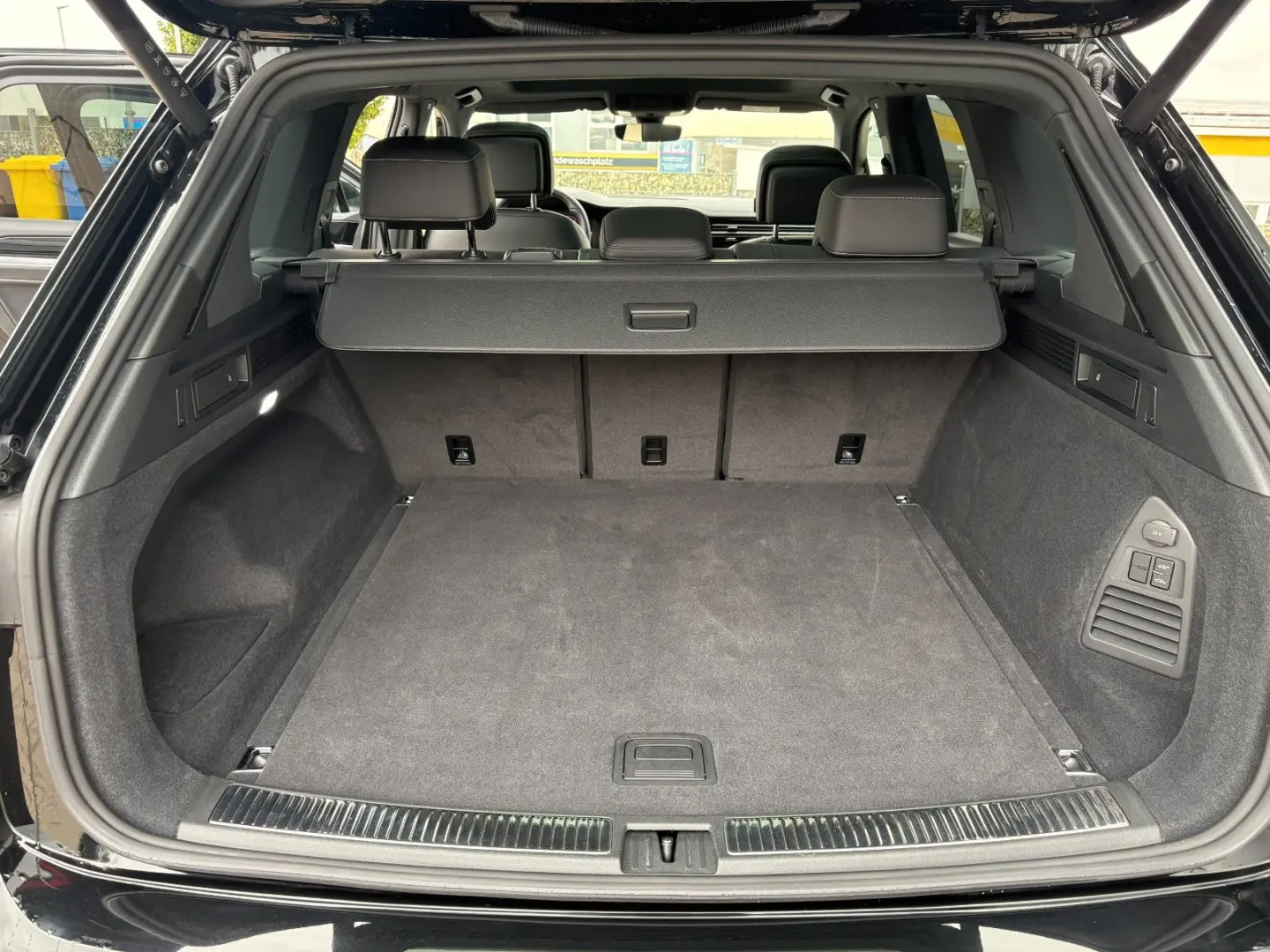 Touareg 3.0 TDI 4Motion R-Line Pano