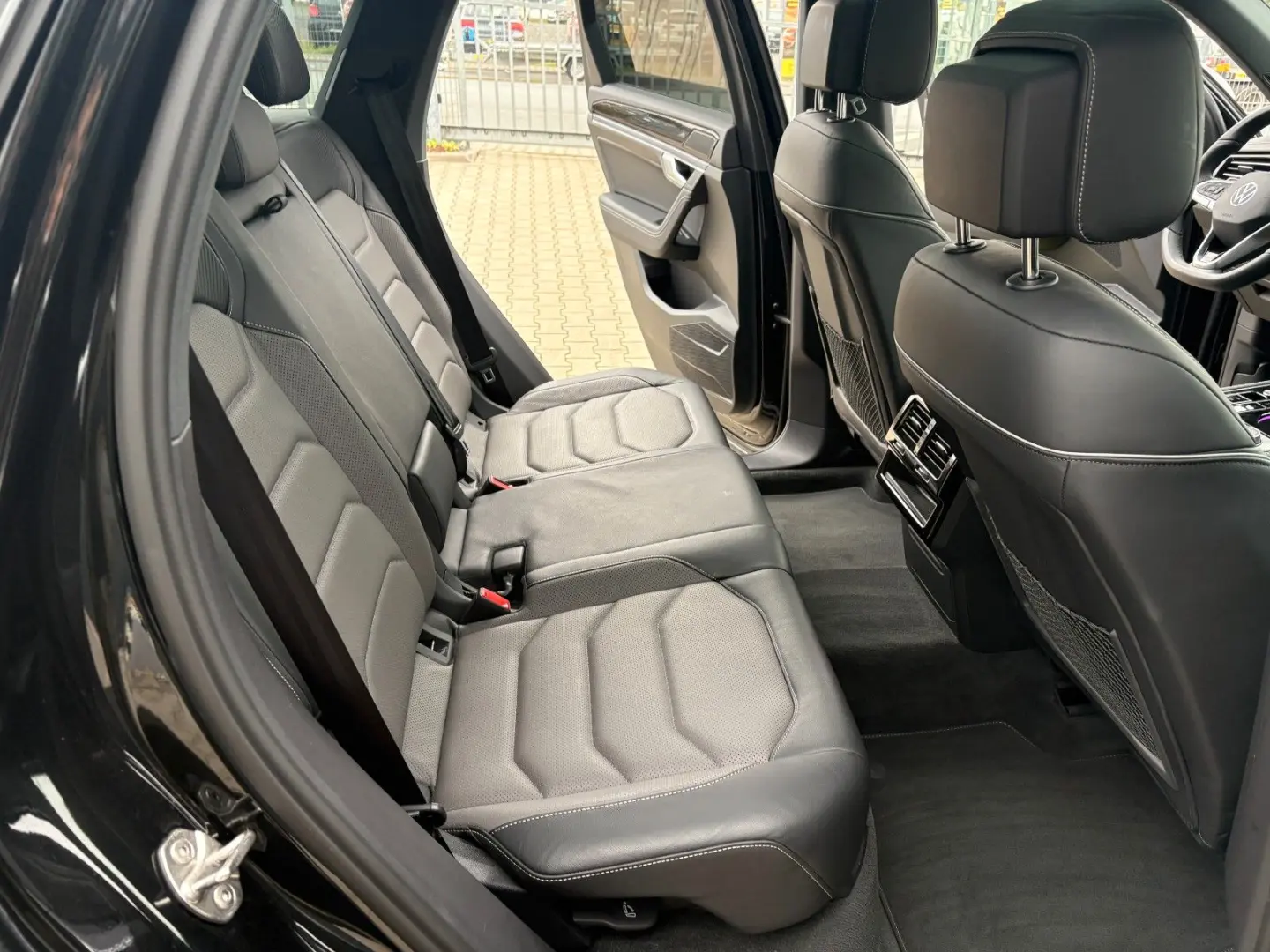 Touareg 3.0 TDI 4Motion R-Line Pano