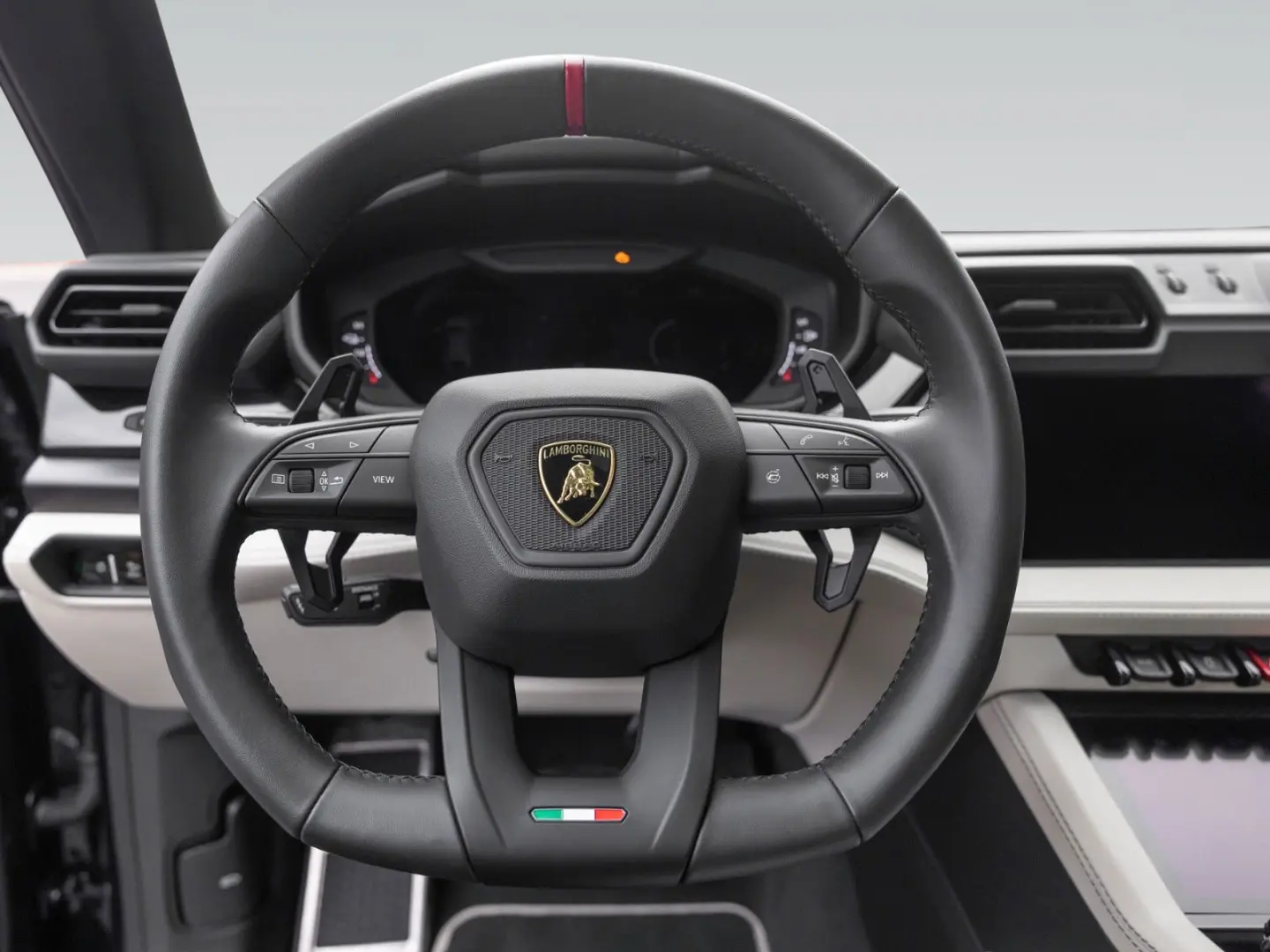 Urus SE   Viola Galaxias   Akrapovic   PPF