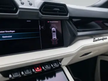 Urus SE   Viola Galaxias   Akrapovic   PPF