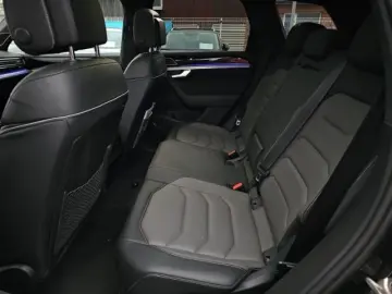 Touareg 3.0 V6 TSI Aut. 4M R-Line PANO LM22 NACH