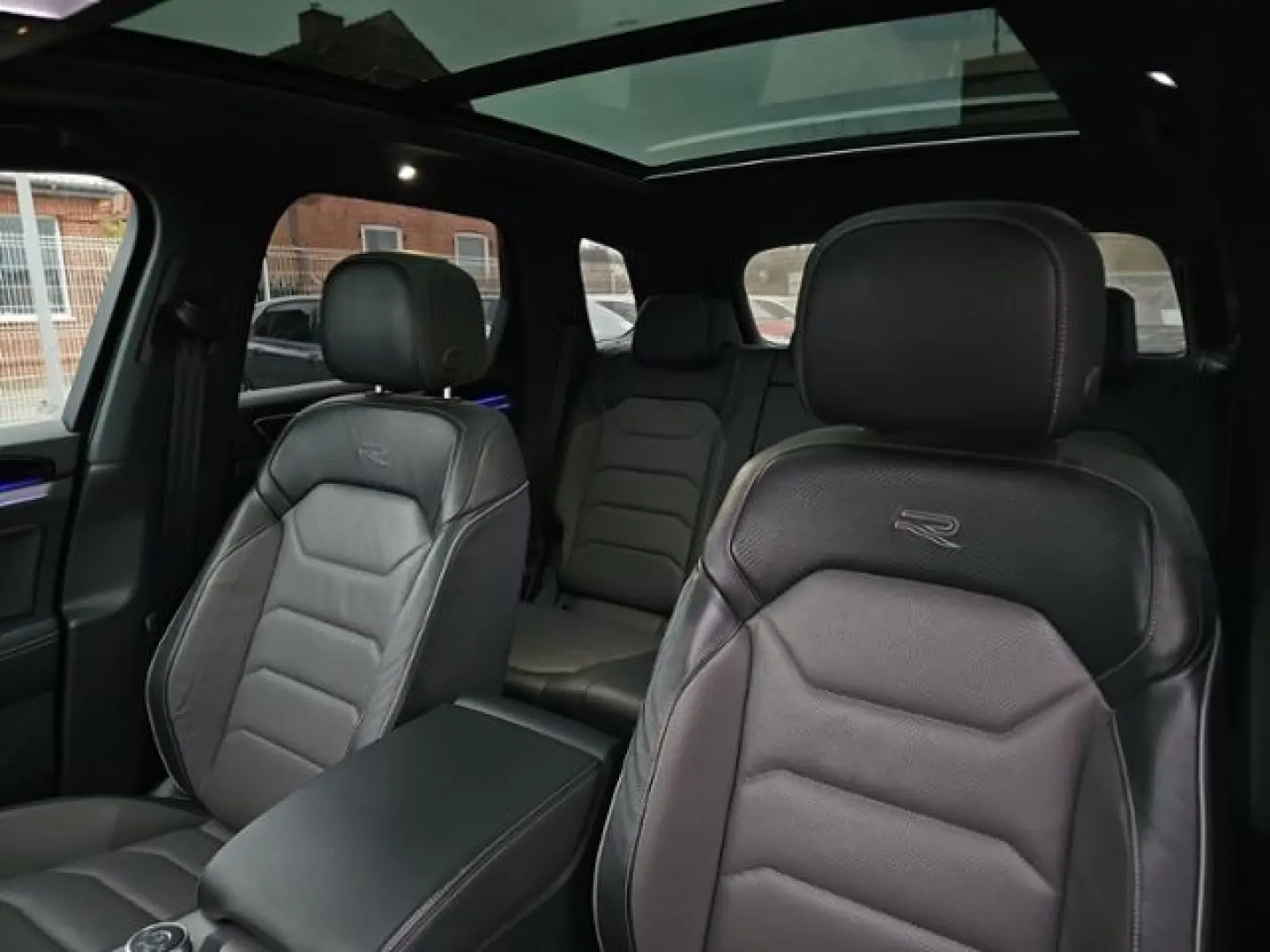 Touareg 3.0 V6 TSI Aut. 4M R-Line PANO LM22 NACH