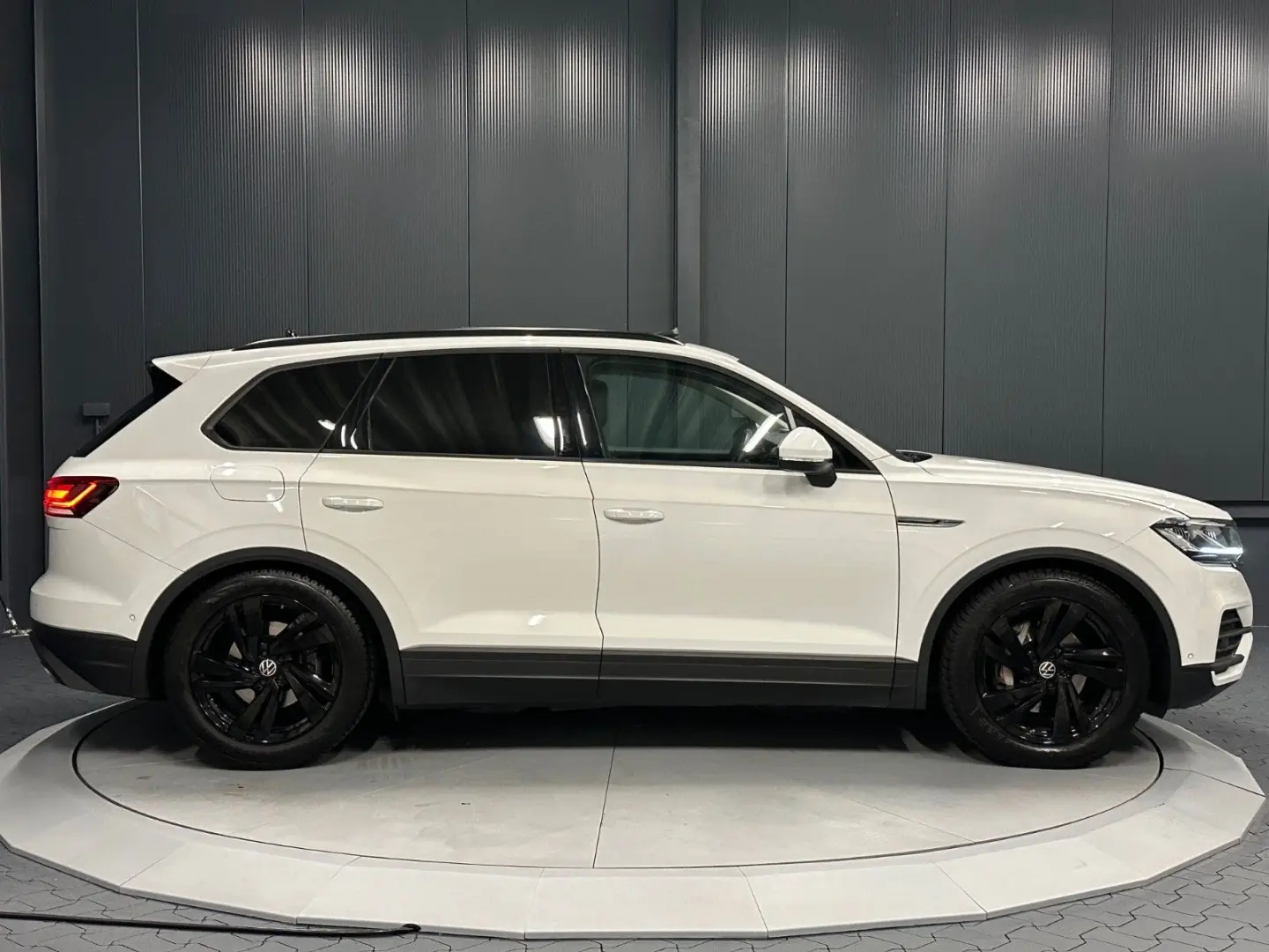 Touareg V6 TDI 4Motion PANORAMA LEDER LUFT KAMER