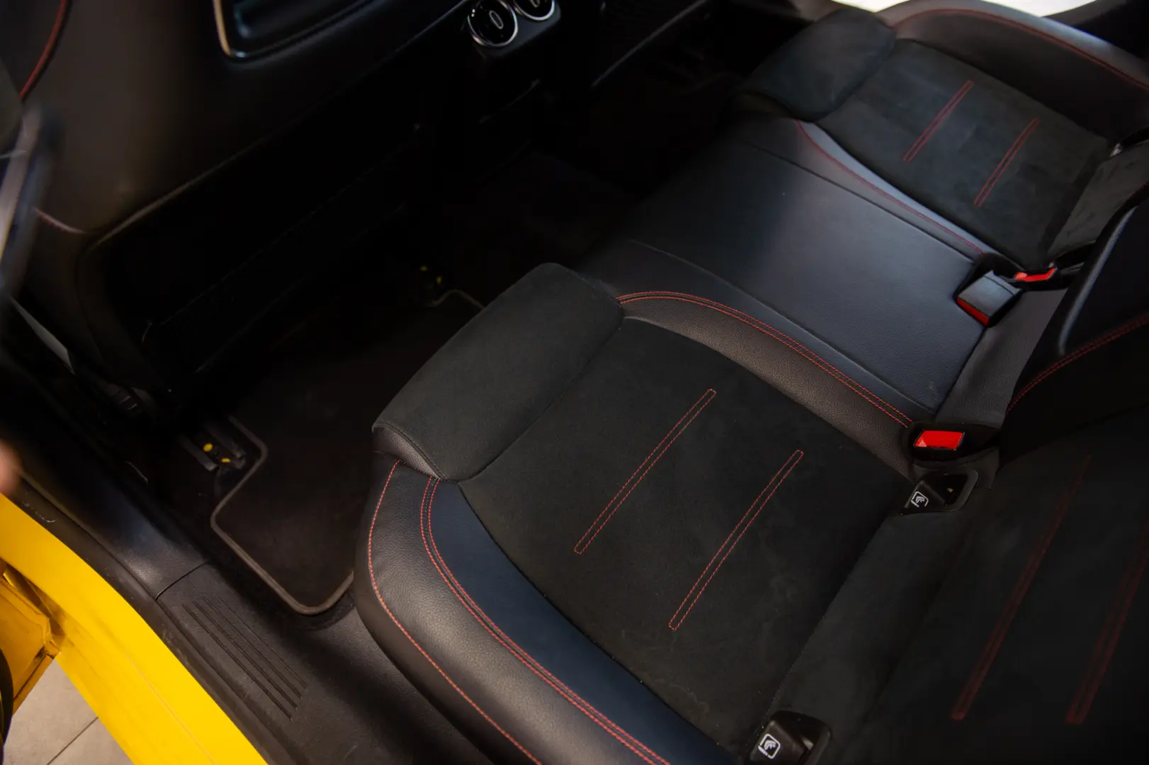 Mercedes-Benz Clasa A 200 AMG Line