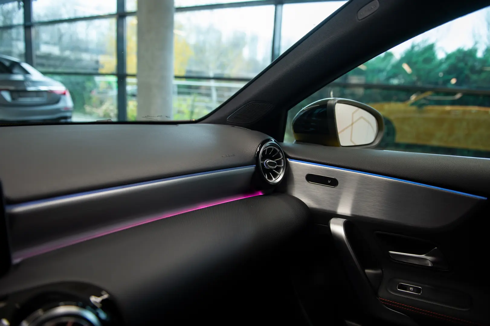 Mercedes-Benz Clasa A 200 AMG Line