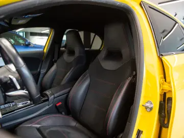 Mercedes-Benz Clasa A 200 AMG Line