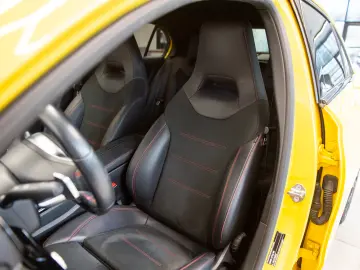 Mercedes-Benz Clasa A 200 AMG Line