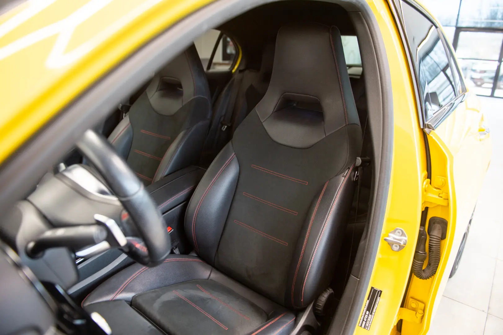 Mercedes-Benz Clasa A 200 AMG Line