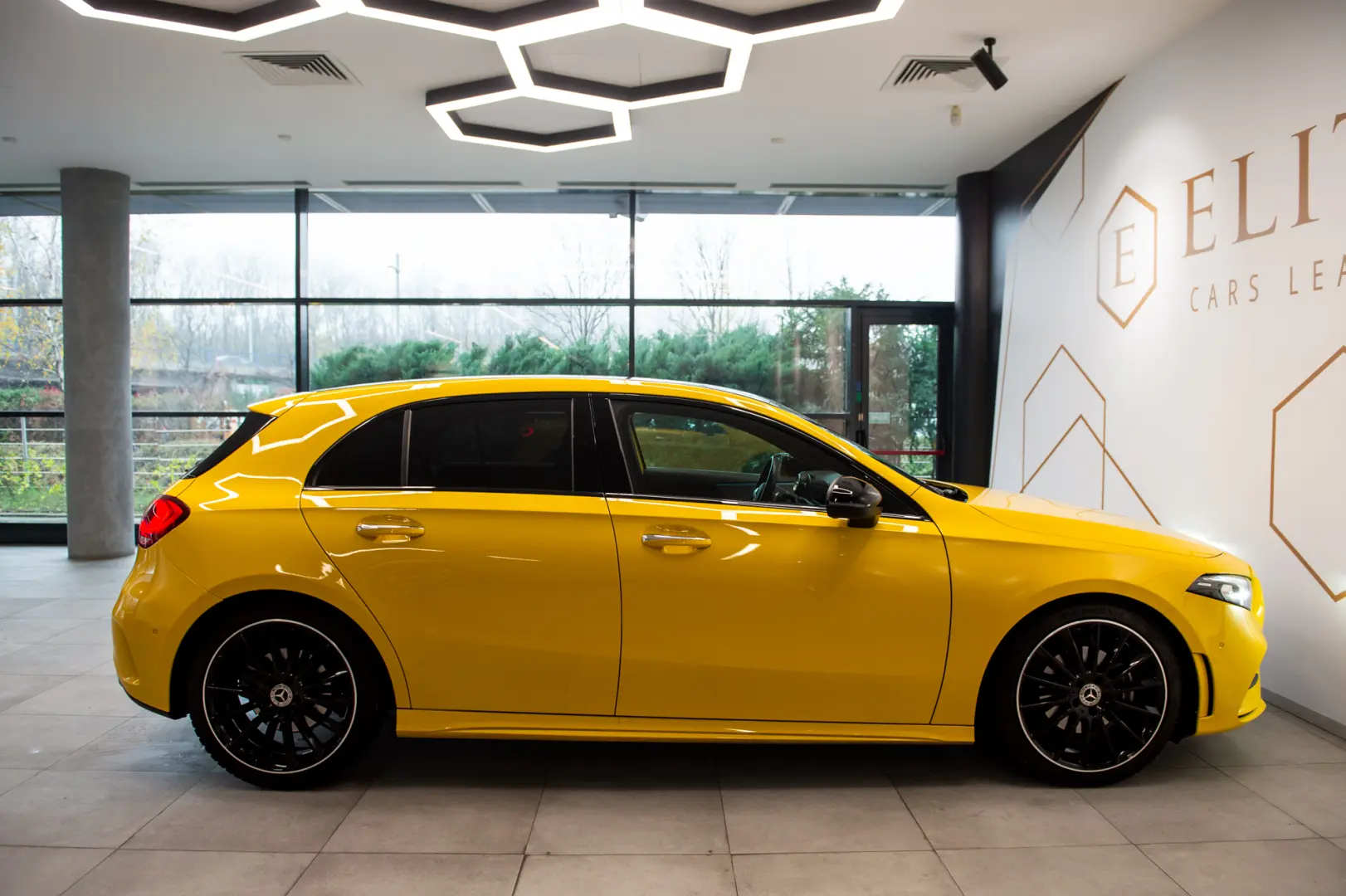 Mercedes-Benz Clasa A 200 AMG Line