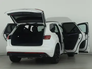 Touareg 3.0 V6 TSI R eHybrid 4M  AHK Matrix ACC