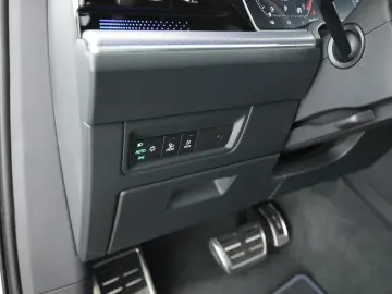 Touareg 3.0 V6 TSI R eHybrid 4M  AHK Matrix ACC