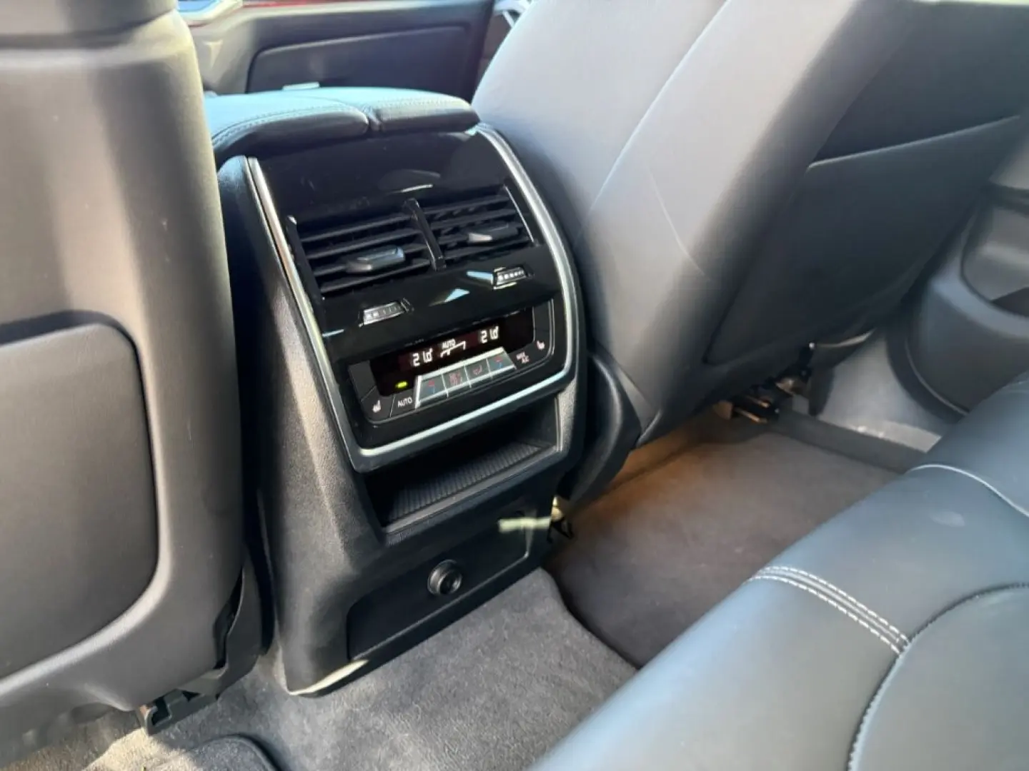 X6 xDrive 40d M-Sport HeadUp StandHZG Navi H&K