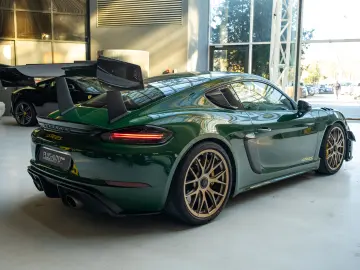 Porsche 718 GT4 RS