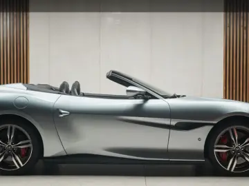 Portofino LED Carbon JBL 360  Kamera Alcantara