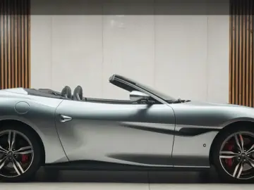 Portofino LED Carbon JBL 360  Kamera Alcantara