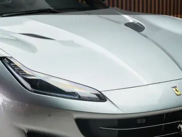 Portofino LED Carbon JBL 360  Kamera Alcantara