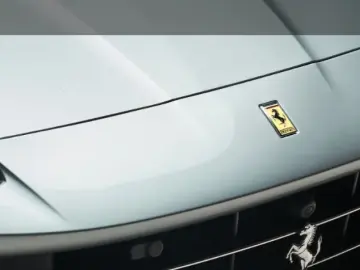 Portofino LED Carbon JBL 360  Kamera Alcantara