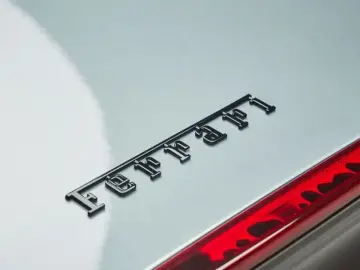 Portofino LED Carbon JBL 360  Kamera Alcantara