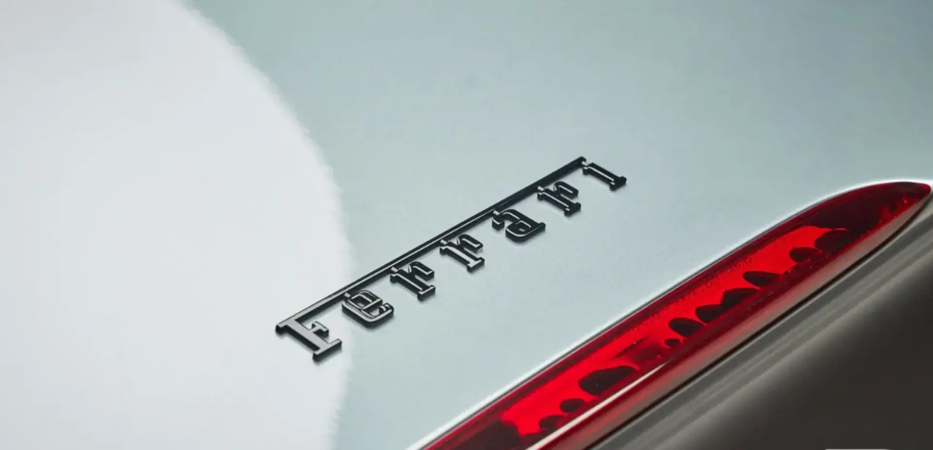 Portofino LED Carbon JBL 360  Kamera Alcantara