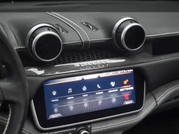 Portofino LED Carbon JBL 360  Kamera Alcantara