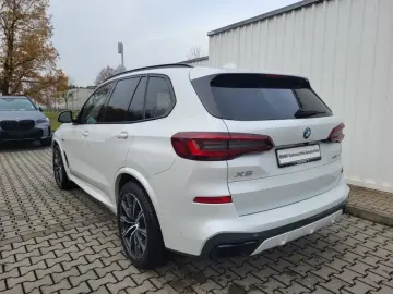 X5 xDrive 45e iPerformance Sportpaket HUD Luftfe