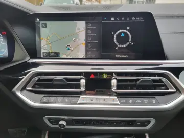 X5 xDrive 45e iPerformance Sportpaket HUD Luftfe