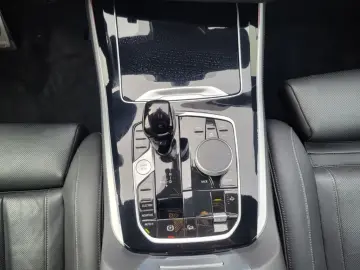 X5 xDrive 45e iPerformance Sportpaket HUD Luftfe