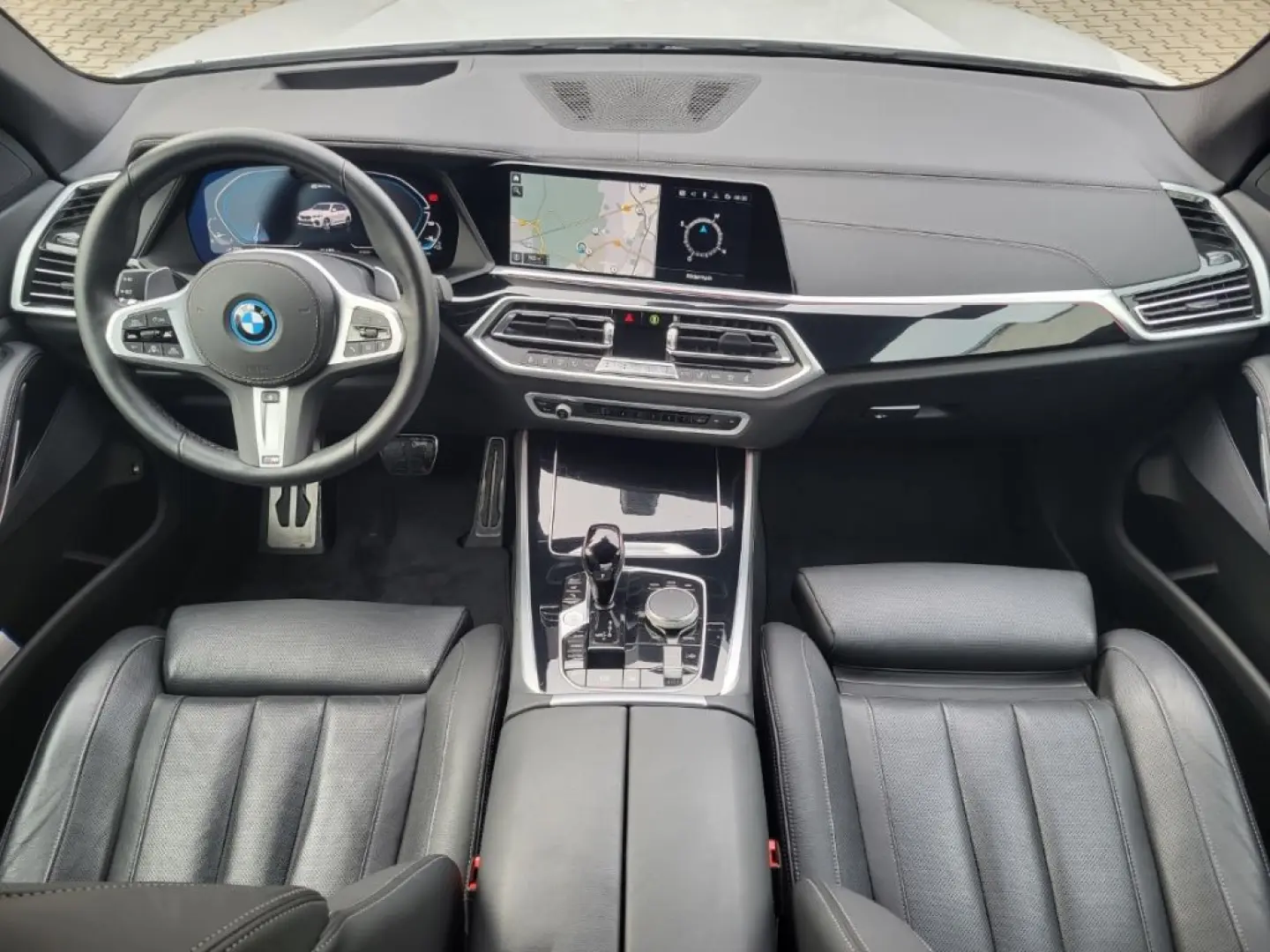 X5 xDrive 45e iPerformance Sportpaket HUD Luftfe