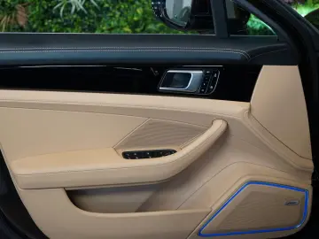 Panamera 4 ST CHRONO PANO PDLS  59.091€ NETTO