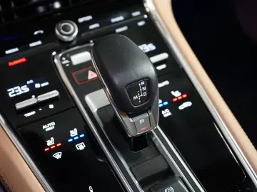 Panamera 4 ST CHRONO PANO PDLS  59.091€ NETTO