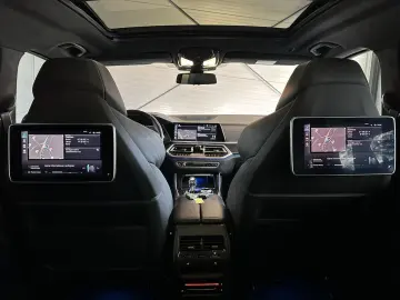 X5 xDrive45e M Sport Fond-Entert. Pano AHK LM22