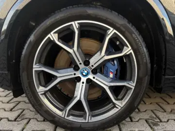 X5 xDrive 45e M-Sport Sportpaket HUD Luftfederun