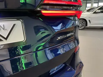 X5 xDrive50e M Sport HUD PANO ACC AHK 360 KAM