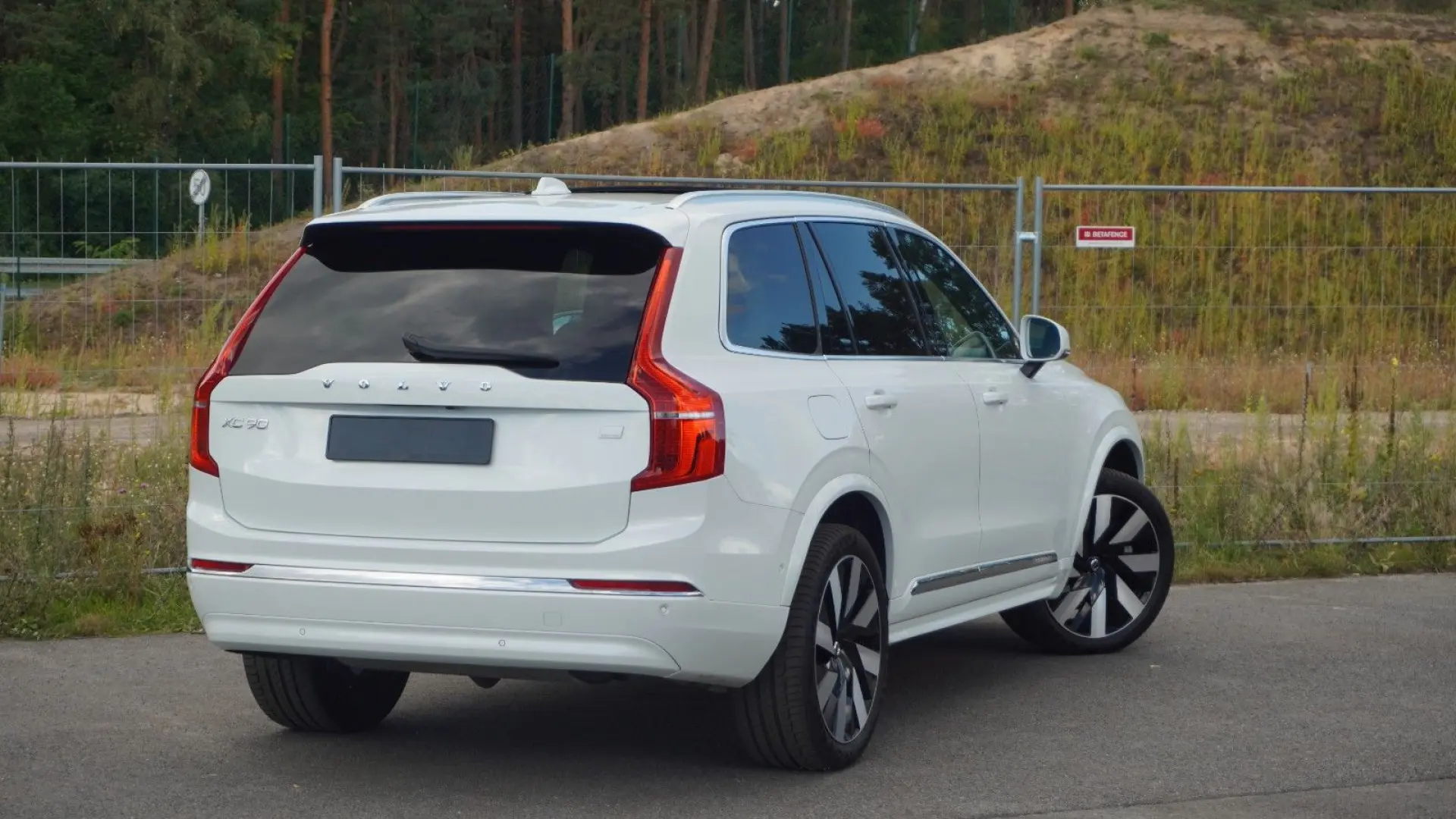 XC90 T8 Plus Bright Hybrid AWD Pano 360  ACC TWA