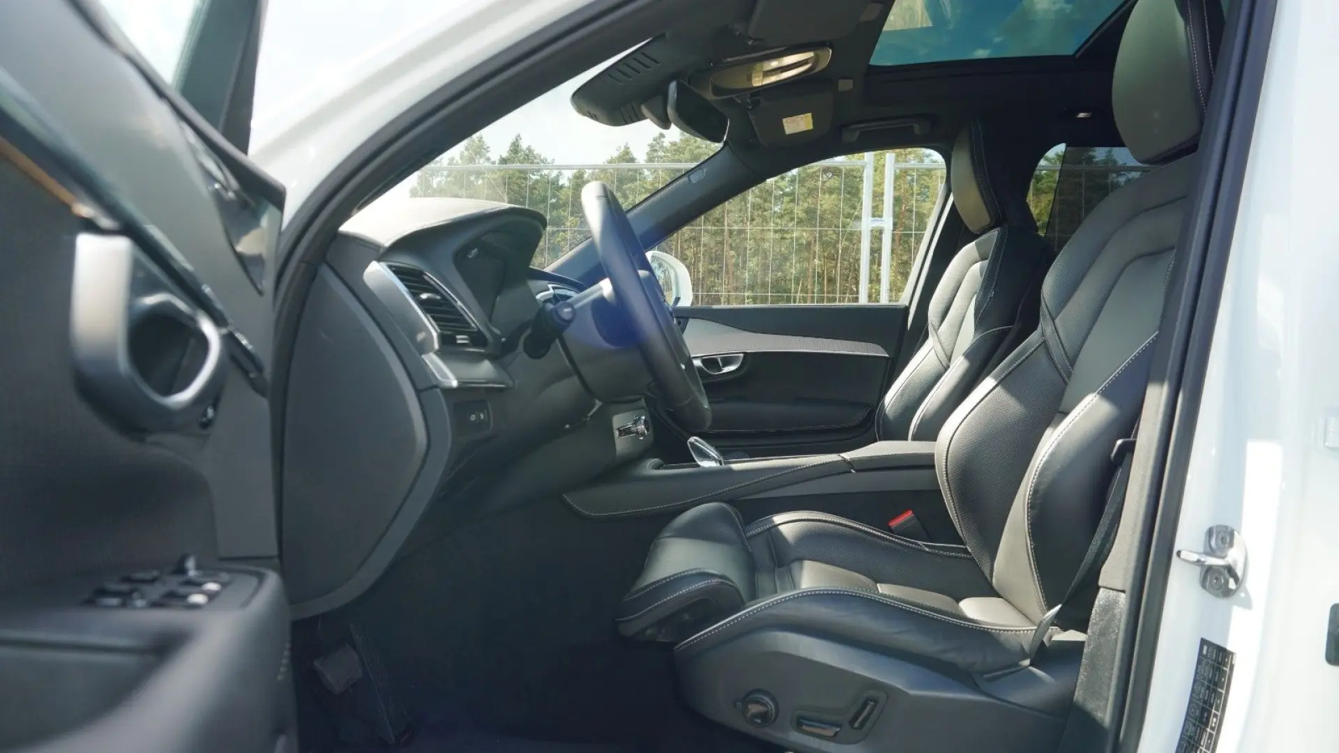 XC90 T8 Plus Bright Hybrid AWD Pano 360  ACC TWA