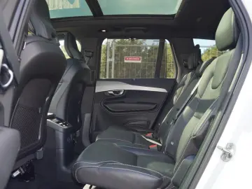 XC90 T8 Plus Bright Hybrid AWD Pano 360  ACC TWA