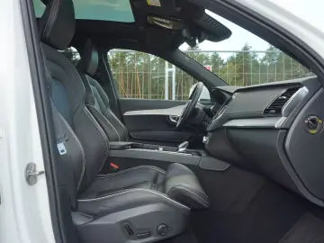 XC90 T8 Plus Bright Hybrid AWD Pano 360  ACC TWA