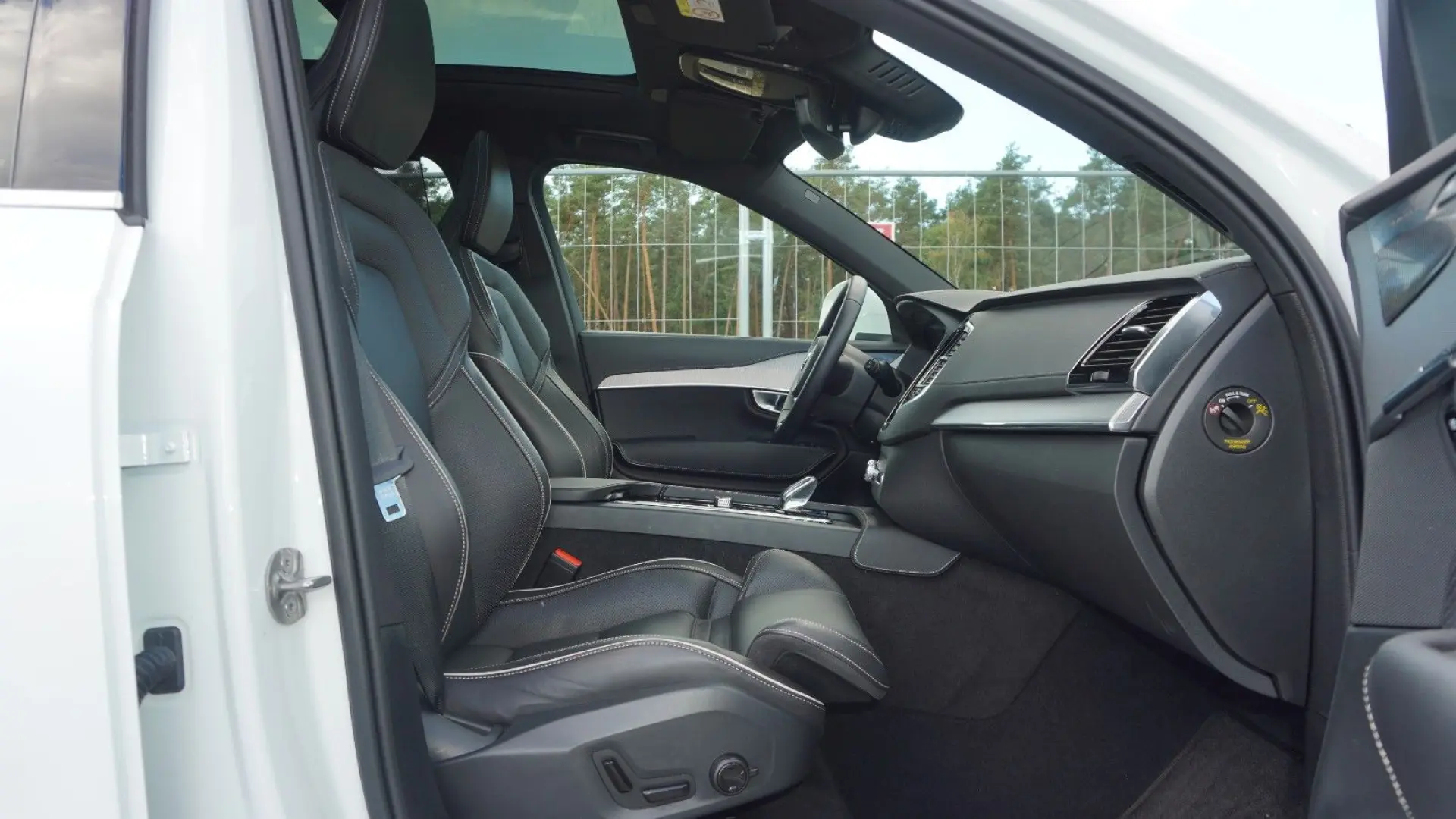 XC90 T8 Plus Bright Hybrid AWD Pano 360  ACC TWA