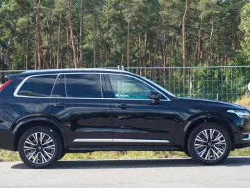 XC90 Plus Bright Hybrid AWD Pano 360 HuD TWA ACC